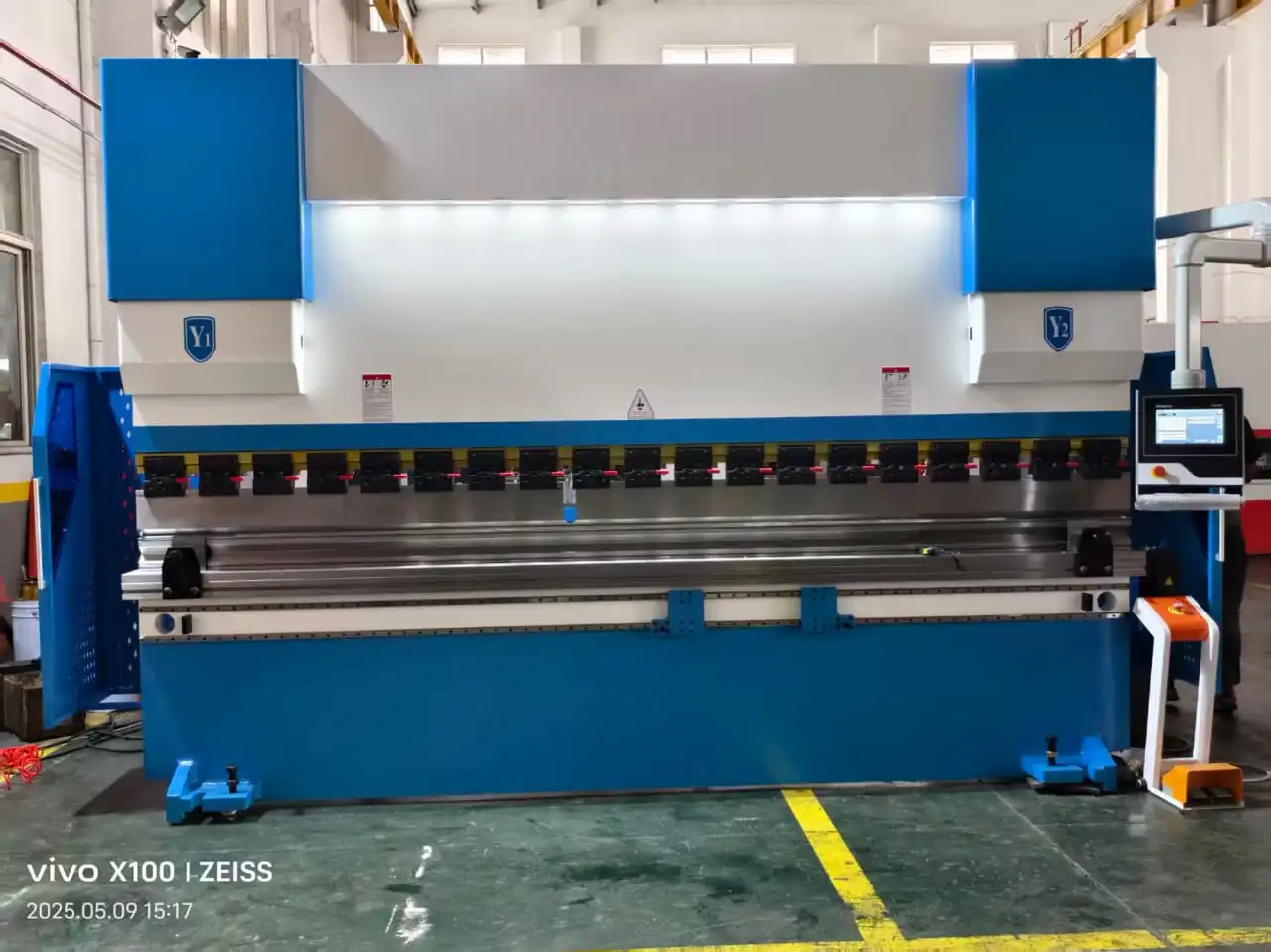 CNC Press Brake front view